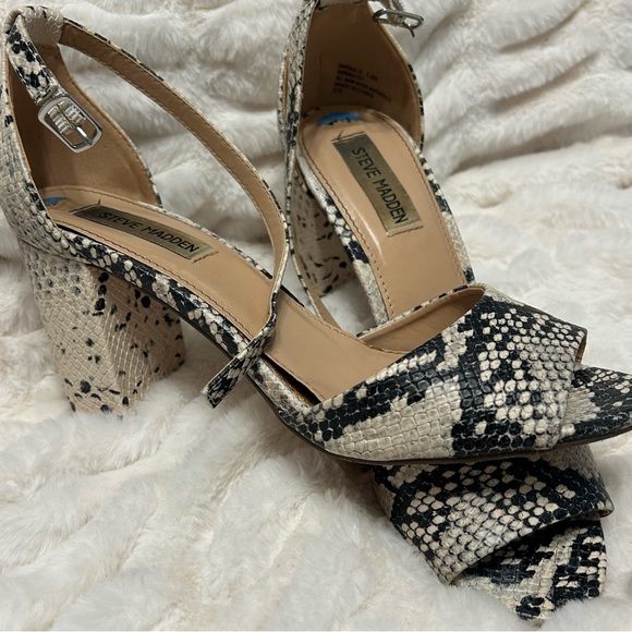 Steve Madden Black and White Snakeskin Ankle Strap Block Heel - Picture 13 of 15
